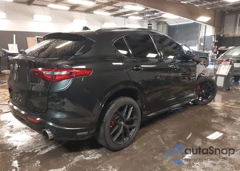 2021 Alfa Romeo Stelvio Ti Awd z USA, uszkodzony, nr VIN ZASPAKBN6M7D19732